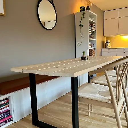 10 Min From Center By Metro & Free Parking