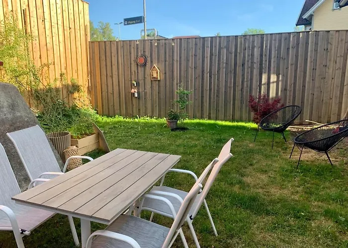 Appartement 10 Min From Center By Metro & Free Parking *